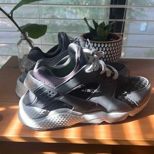Like new Nike Huraches